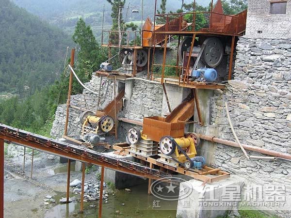 鐵礦石顎式破碎機技術參數(shù)