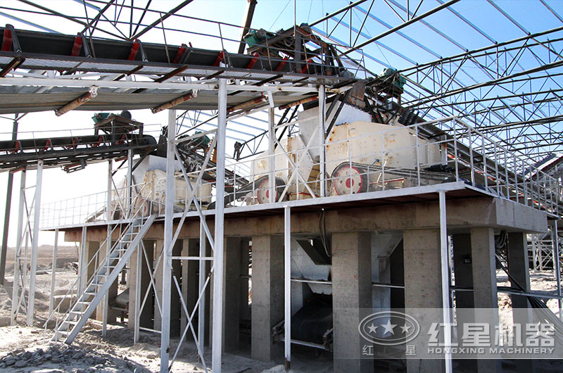 石子加工設備破碎現(xiàn)場