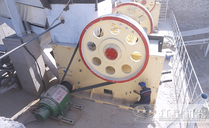 環(huán)保破碎機生產線現場實拍